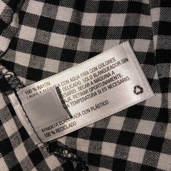 Mossimo supply Co XL checkered bell sleeve top - Picture 5 of 6